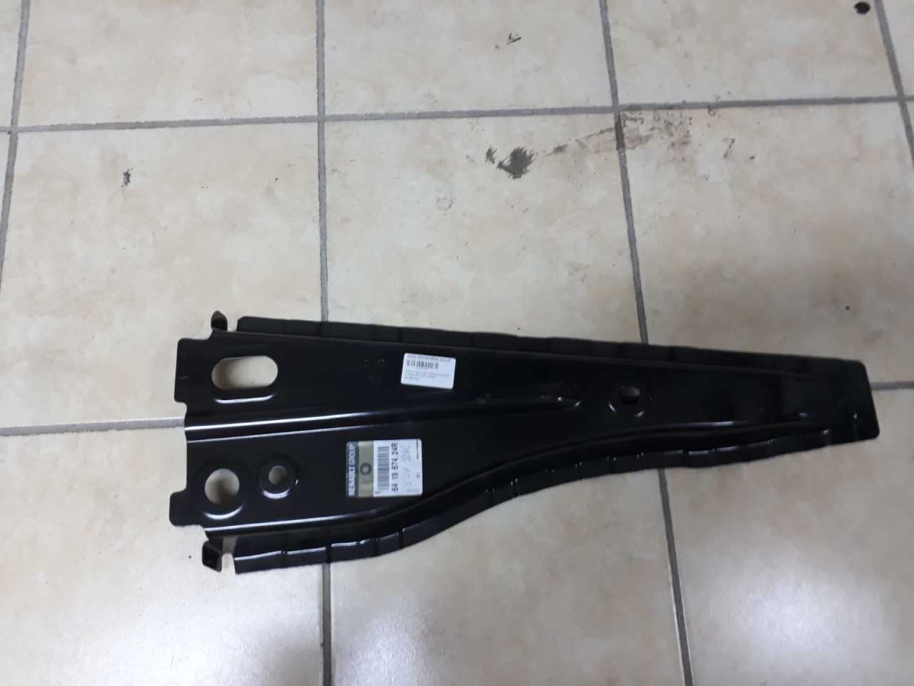 Podya Sacı Üst Kısım Sağ Dacıa Logan Mcv 2013 Sonrası