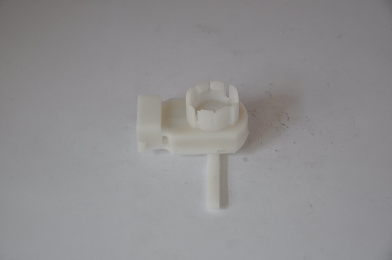 Kapı Kilit Enversörü Ön Sol R9-R11