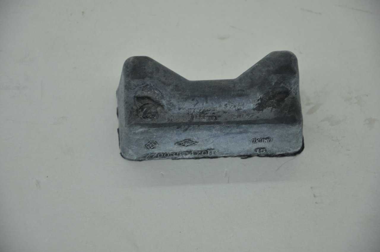 Sürgülü Kapı Menteşe Takozu Sağ Master 1998-2011 Arası