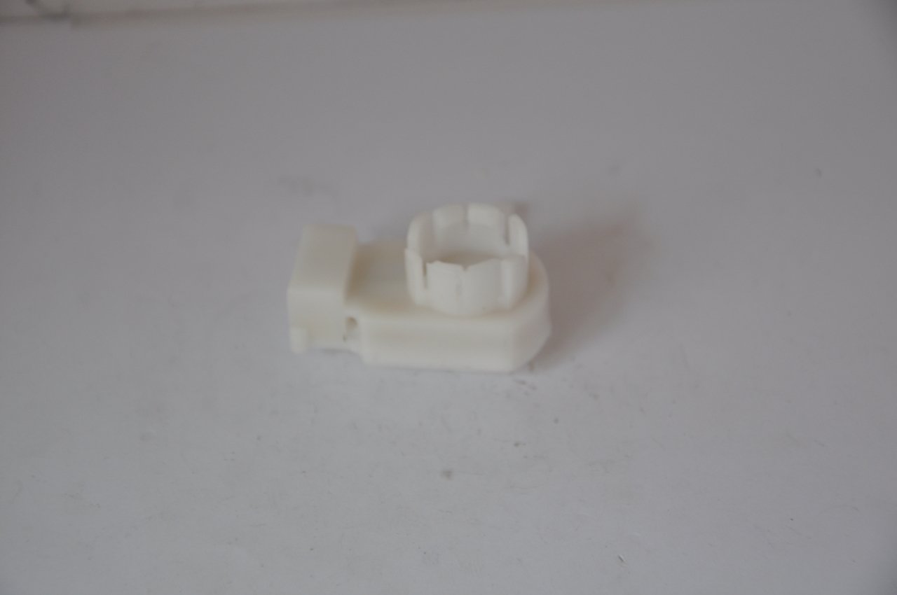 Kapı Kilit Enversörü Ön Sağ R9-R11